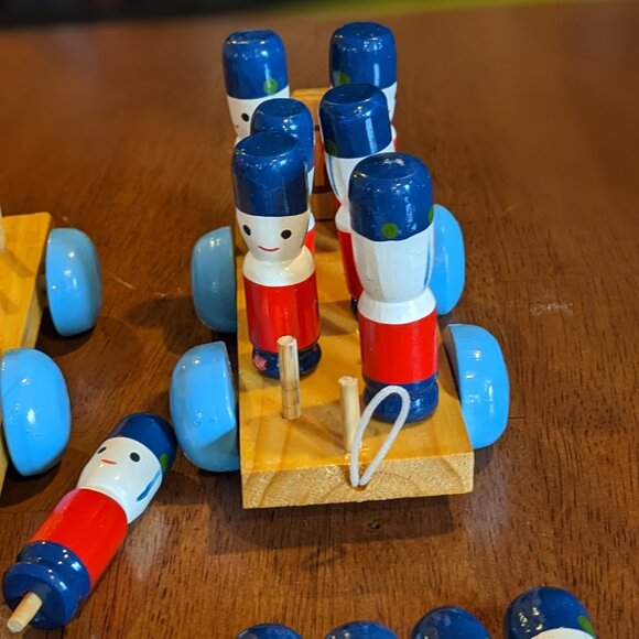 Vintage Wood Toy Soldier Counting Pull Train - Picture 7 of 12
